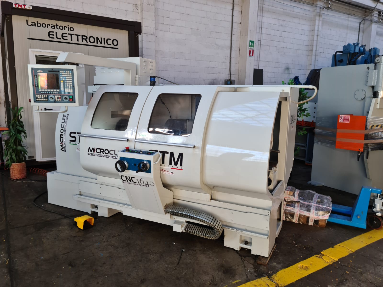 MICRO CUT CNC 1640 
